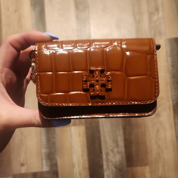 Handbags - Auth Tory Burch Brown Croc-Embossed Mini Bag + Gift Box